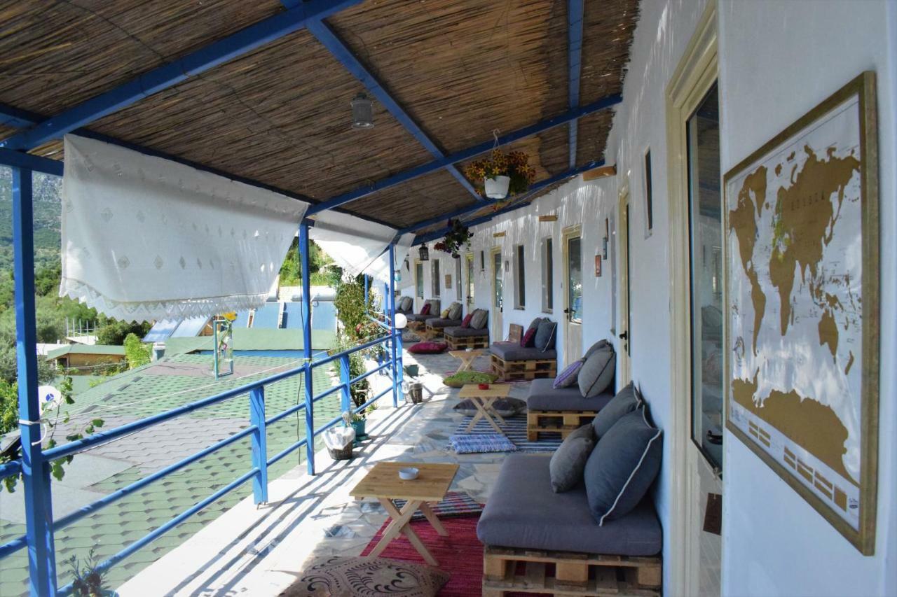 Standard Rooms By Scala Himare Eksteriør bilde